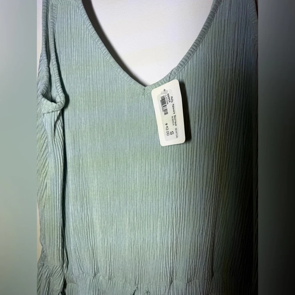 Sweet boutique Ces Femme Seafoam green sleeveless romper. NWT - Picture 2 of 4